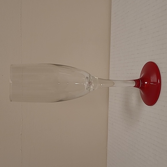 Pair of Libbey Red Bottom Wine Glasses - Picture 4 of 14